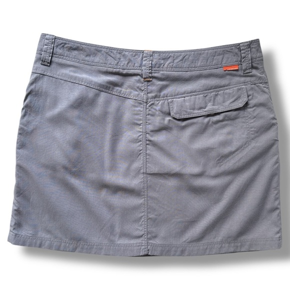 Icebreaker Gray Destiny Skirt Lightweight
Merino Wool Blend - Picture 2 of 16